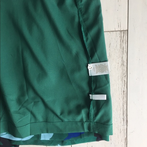 Eva Mendes New York & company sleeveless Top - Picture 5 of 7